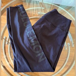 Lululemon leggings size 10